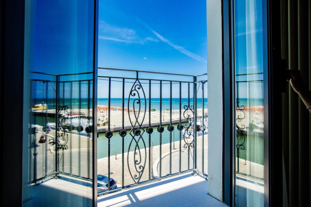 Miramare Hotel Ristorante Convegni Чезенатико Экстерьер фото