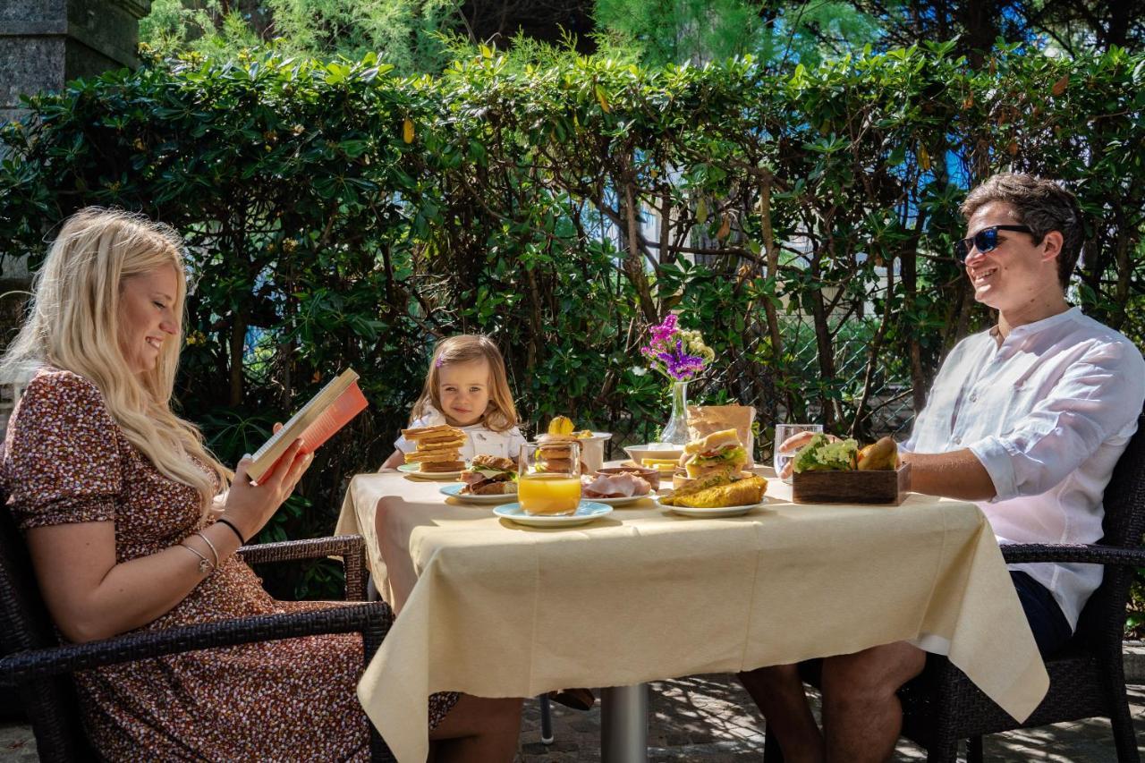 Miramare Hotel Ristorante Convegni Чезенатико Экстерьер фото